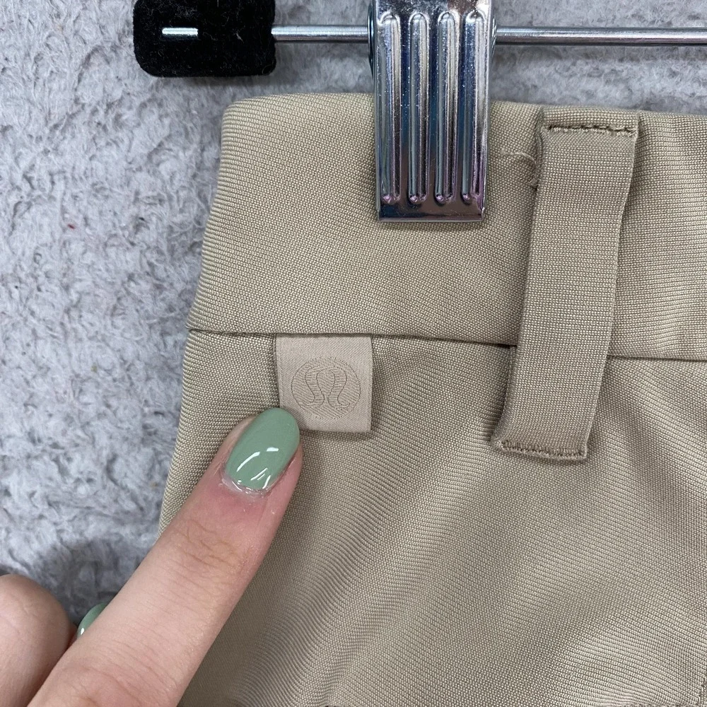 Lululemon Commission Pants Mens 31x30 Chino Beige Tapered Golf Office Work